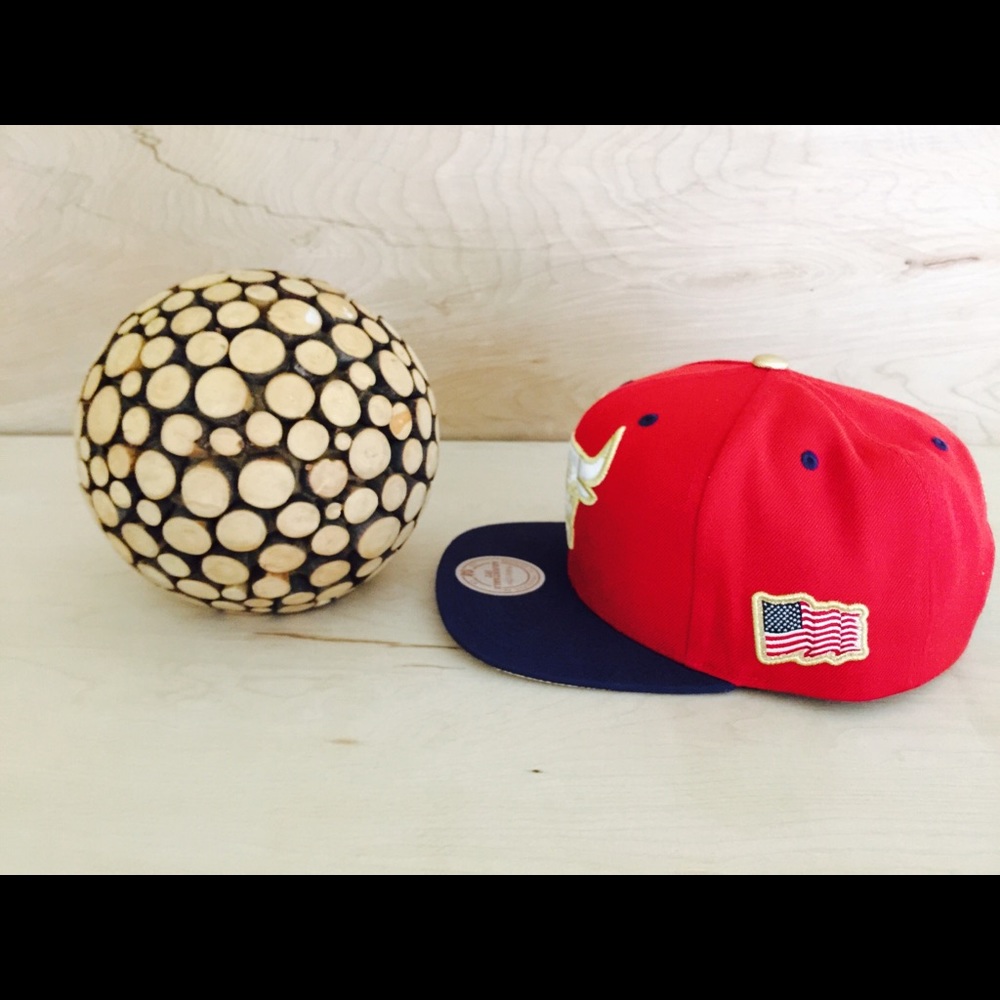 New Bulls ball cap limited edition!! - Picture 3 of 4